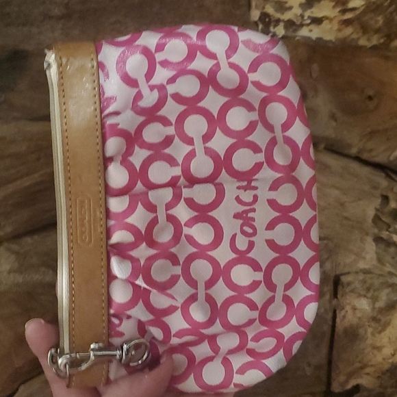 COACH Signature C Pink and White Wristlet Clutch. - Picture 12 of 12